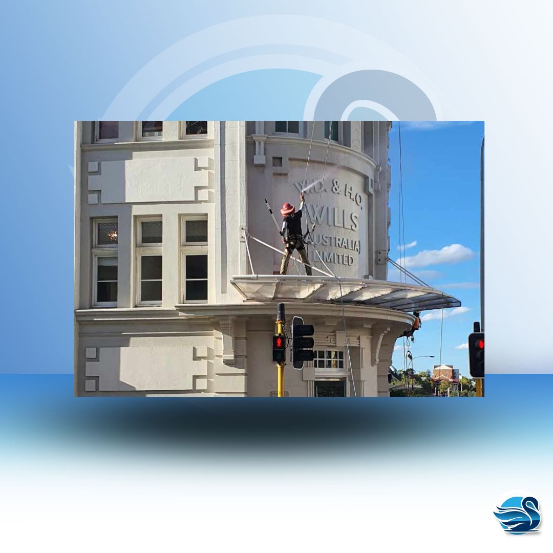 Softwash Exterior Cleaning - Commercial